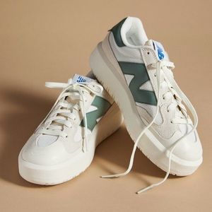 BRAND NEW- New Balance 302 Sneakers, Green, 7W 5.5M (Runs a little big)